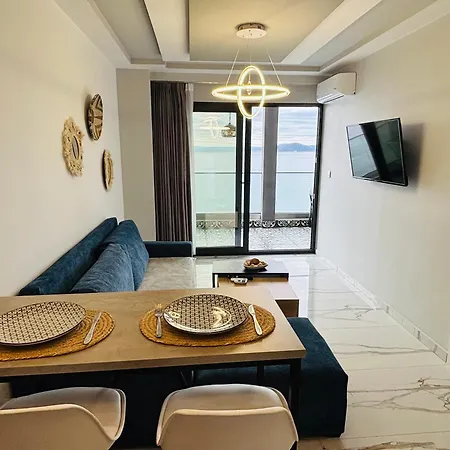 Апартаменты Candi Luxury Неос-Мармарас