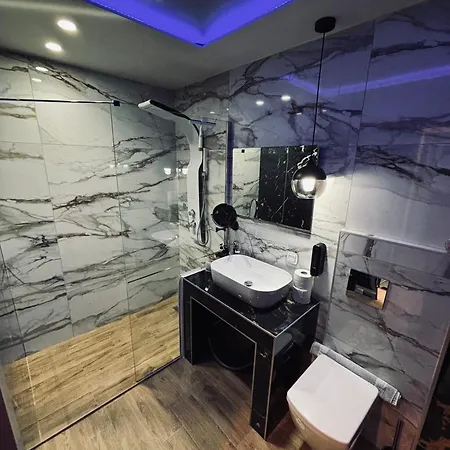 Candi Luxury Апартаменты