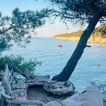 Candi Luxury דירה