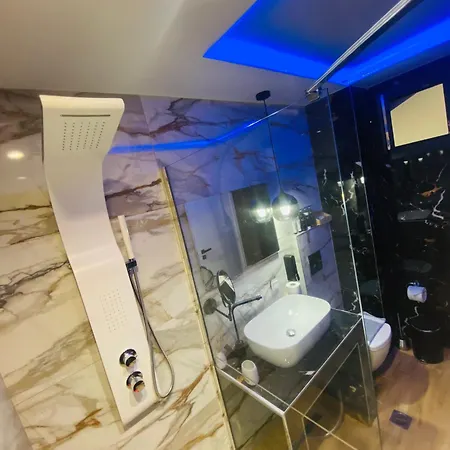아파트 Candi Luxury *