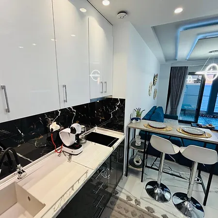 Candi Luxury Apartment Neos Marmaras